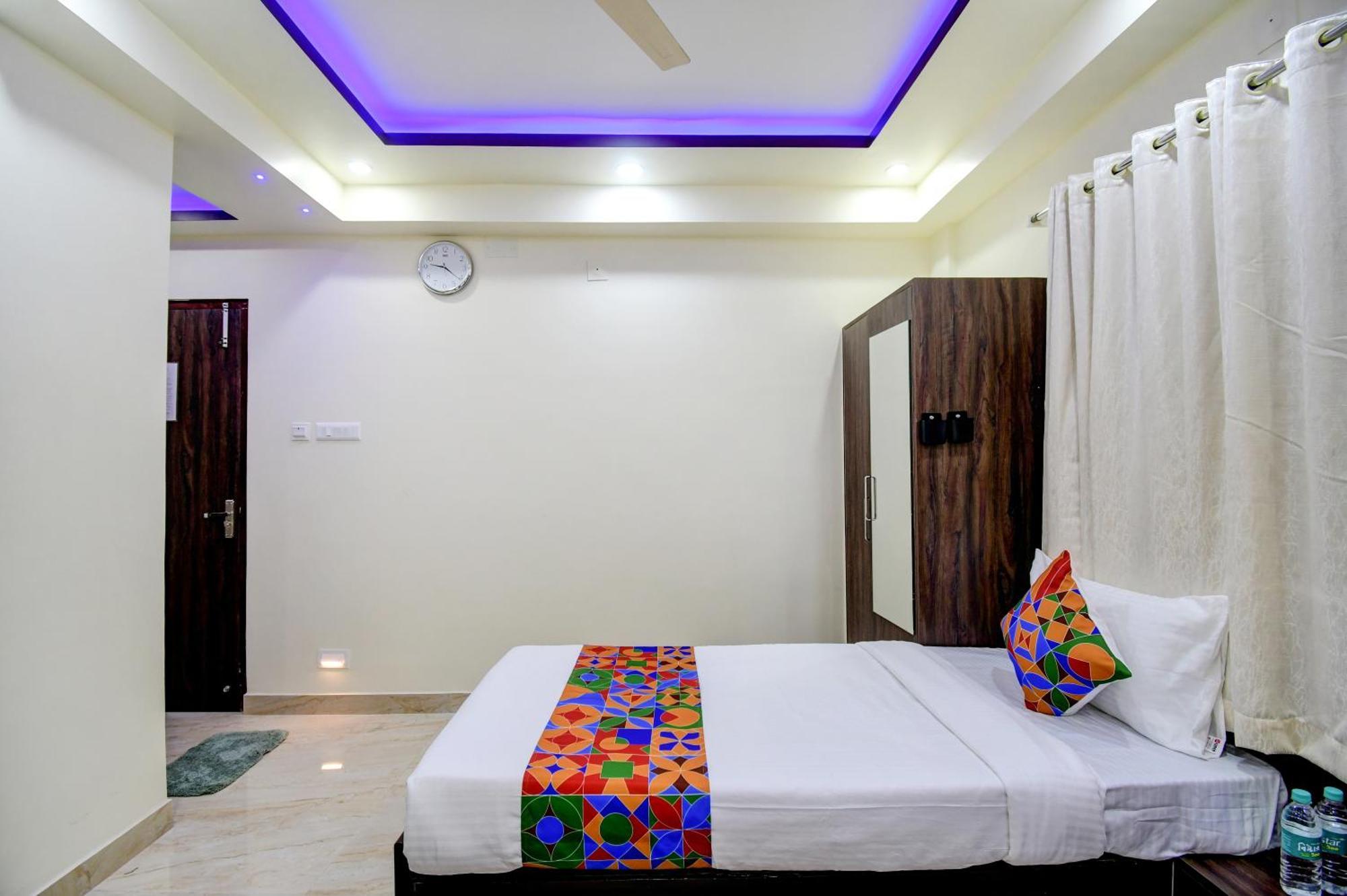Anchorage Hotel *